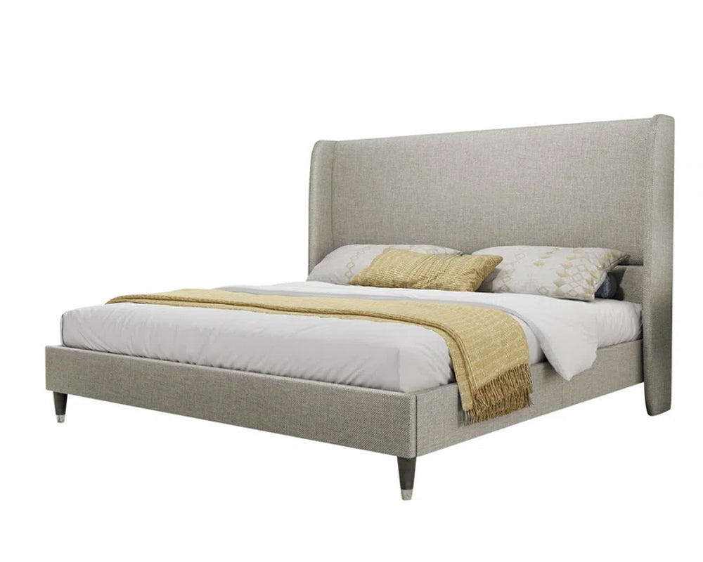 Belo Upholstered Platform Bed